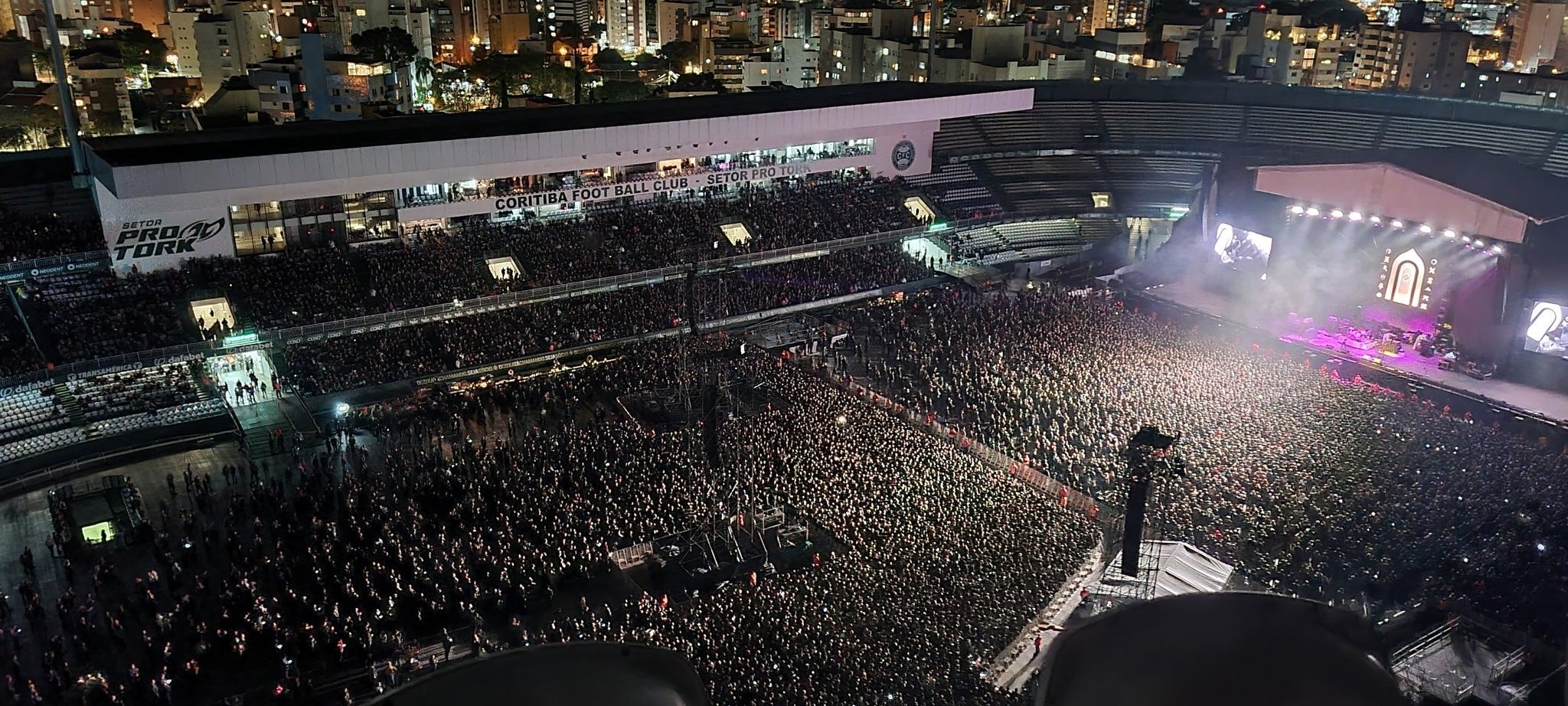 Foo Fighters chega ao Brasil com show em Curitiba antes do The